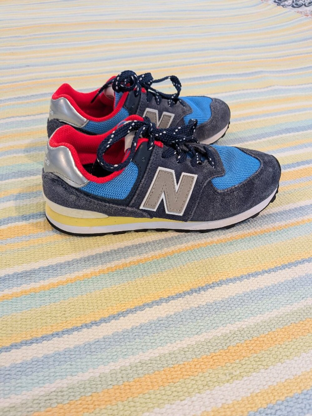 New Balance 574 Kids Size 2 Natural Indigo Electric Red Retro Sneakers